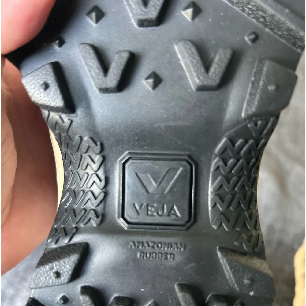 Veja Venturi Suede Sahara Sneakers NEW Sz 7 - Picture 9 of 11